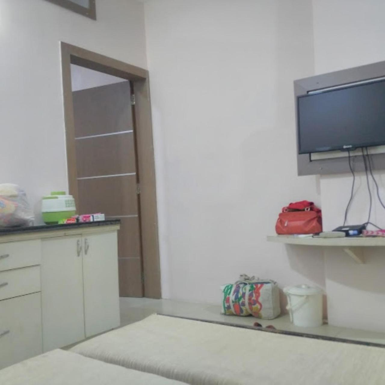 Hotel Divya Jyot Residency Bhuj Exterior foto