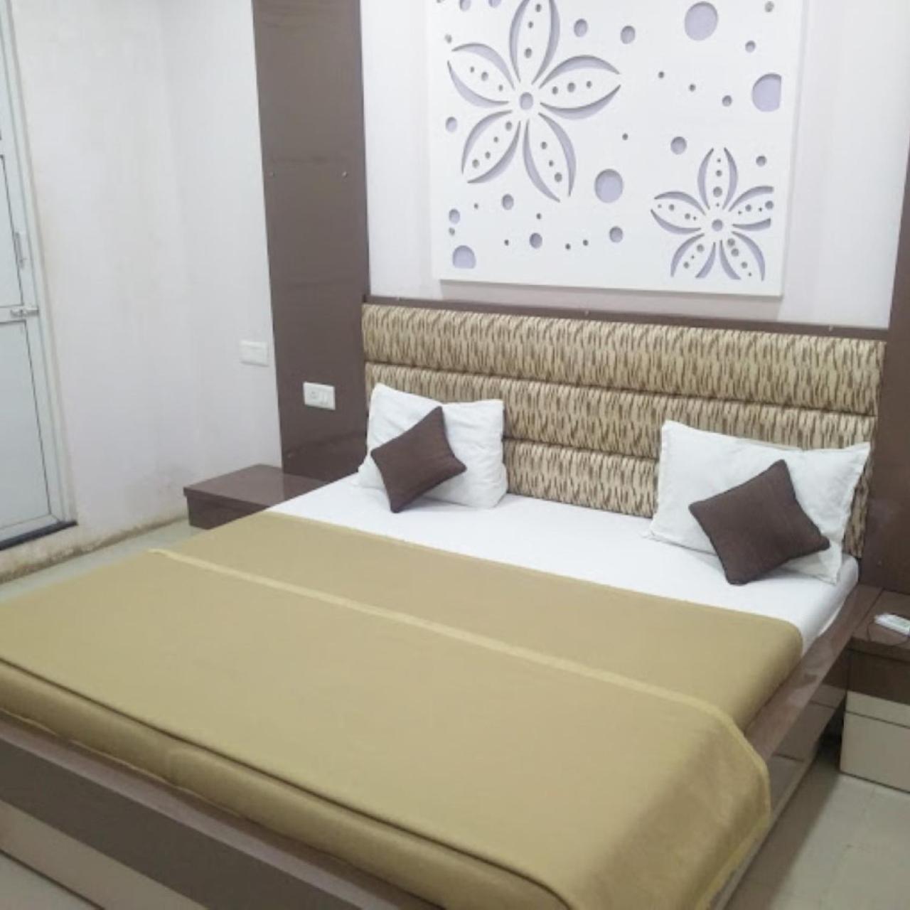 Hotel Divya Jyot Residency Bhuj Exterior foto
