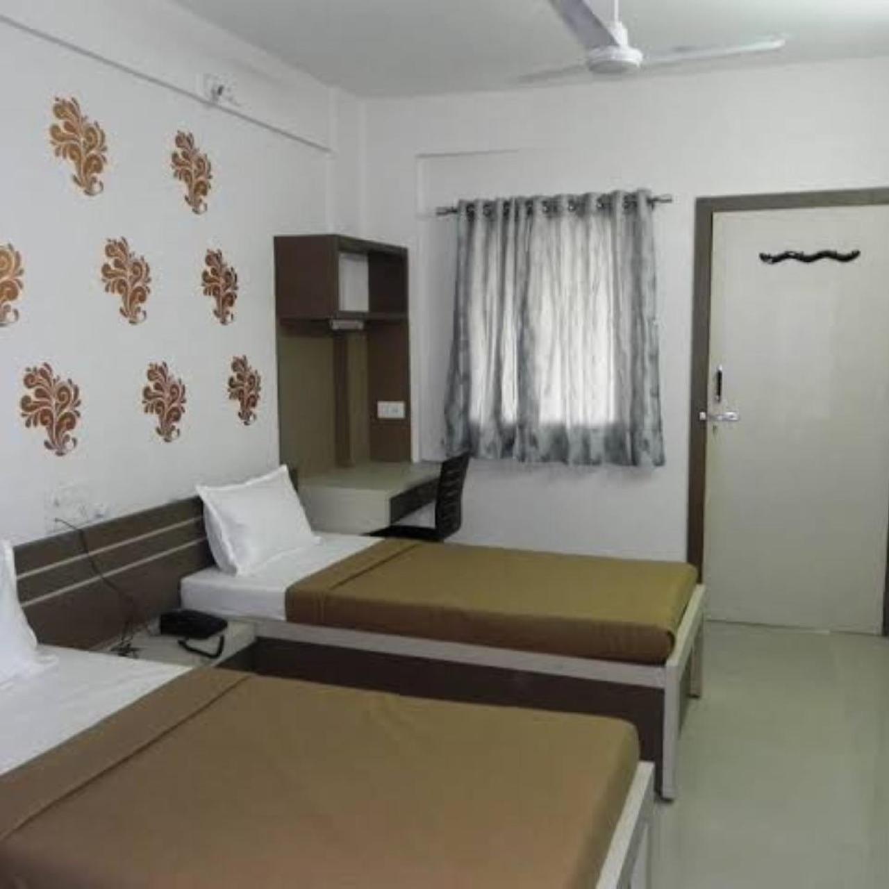 Hotel Divya Jyot Residency Bhuj Exterior foto